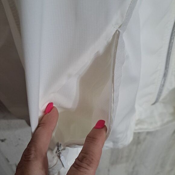 Athleta WindBreaker Jacket Zip Jacket with hood NEW - Picture 5 of 11